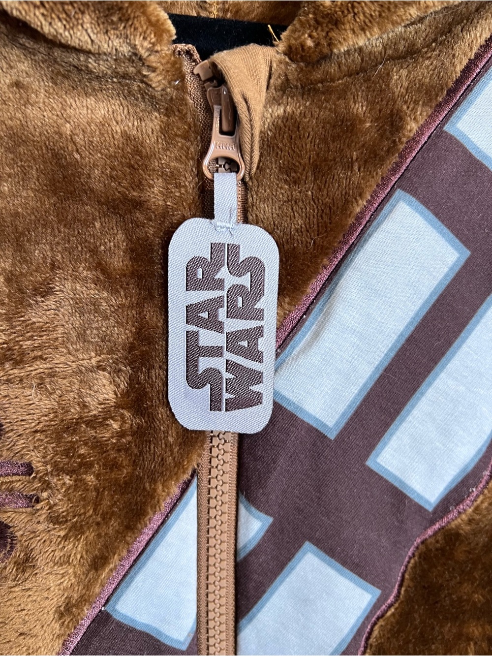 Star Wars Chewbacca Plush Adults Costume Bandolier Accent Onesie. Size XXL. - Picture 10 of 14